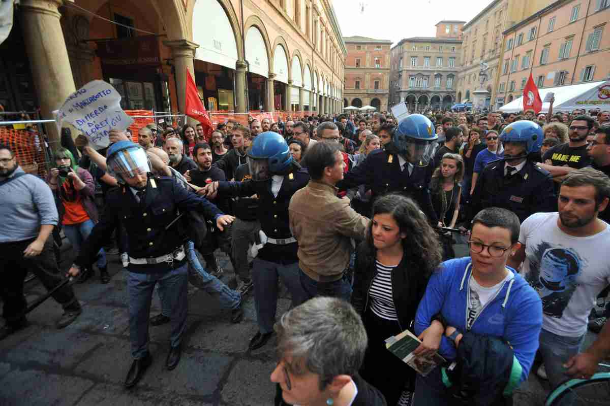 Sentinelle in piedi  